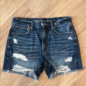 American Eagle 90s boyfriend shorts